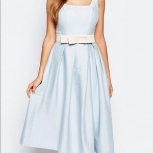 💙👗💍Chi Chi London baby blue size S/M 💍👗💙